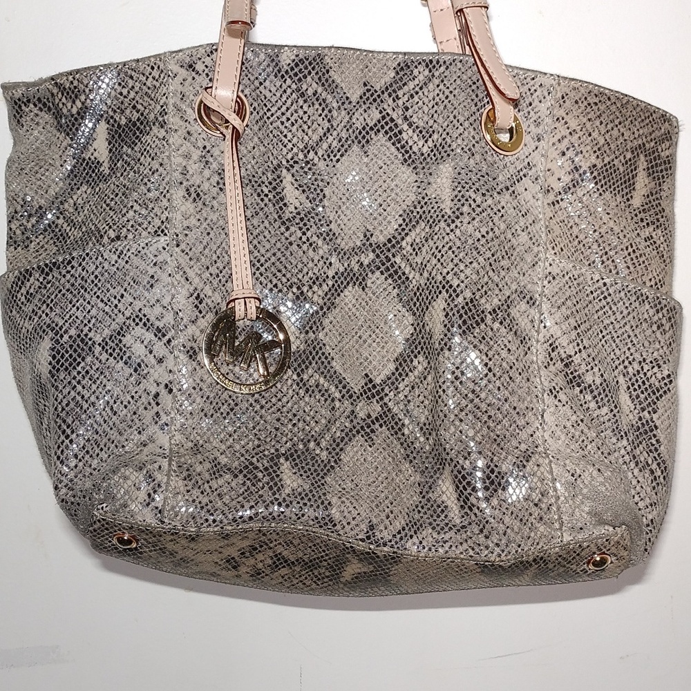 👛 Michael Kors Purse👜